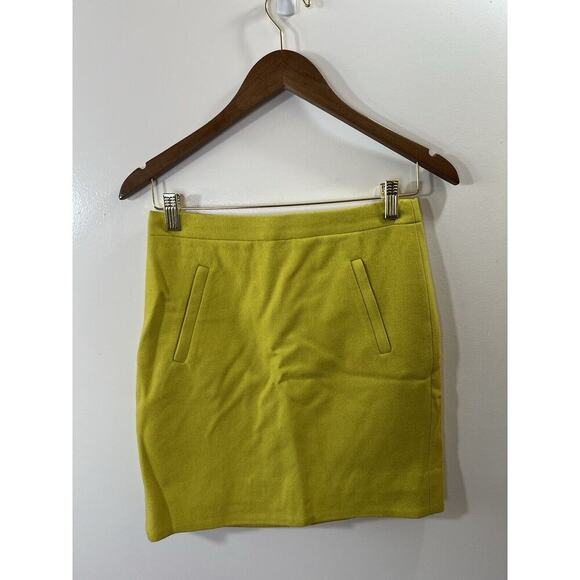 J. Crew Women’s Wool Skirt Size XS 00 Mustard Yellow Preppy Vibrant Mod Office - Picture 1 of 8
